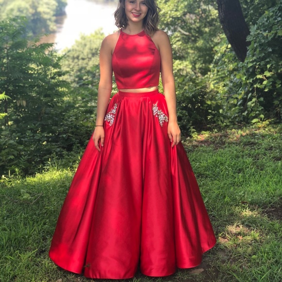 Prom Dress - Picture 1 of 6